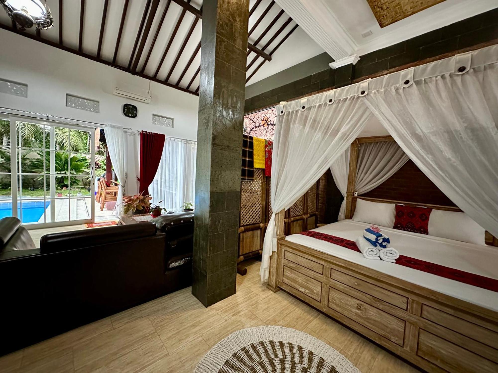 Mangir Homestay Баньюванги Экстерьер фото